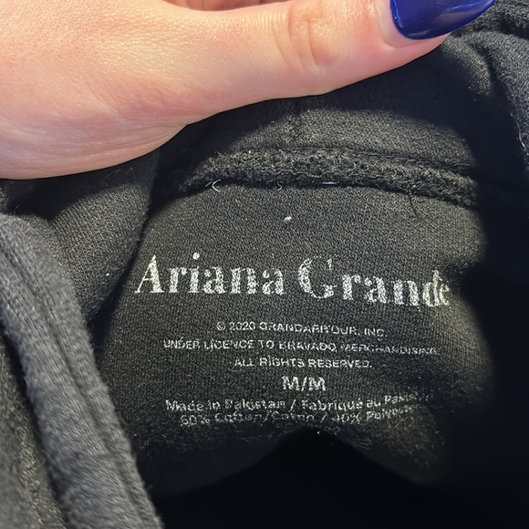 Ariana grande hoodie - Picture 2 of 2